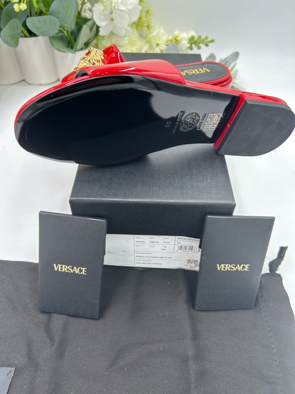 Women's Versace Medusa patent leather slide sandals size 36 made in Italy - Picture 5 of 10
